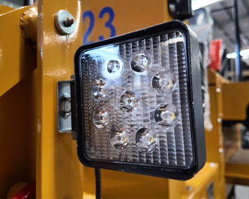 Carregadora articulada compacta